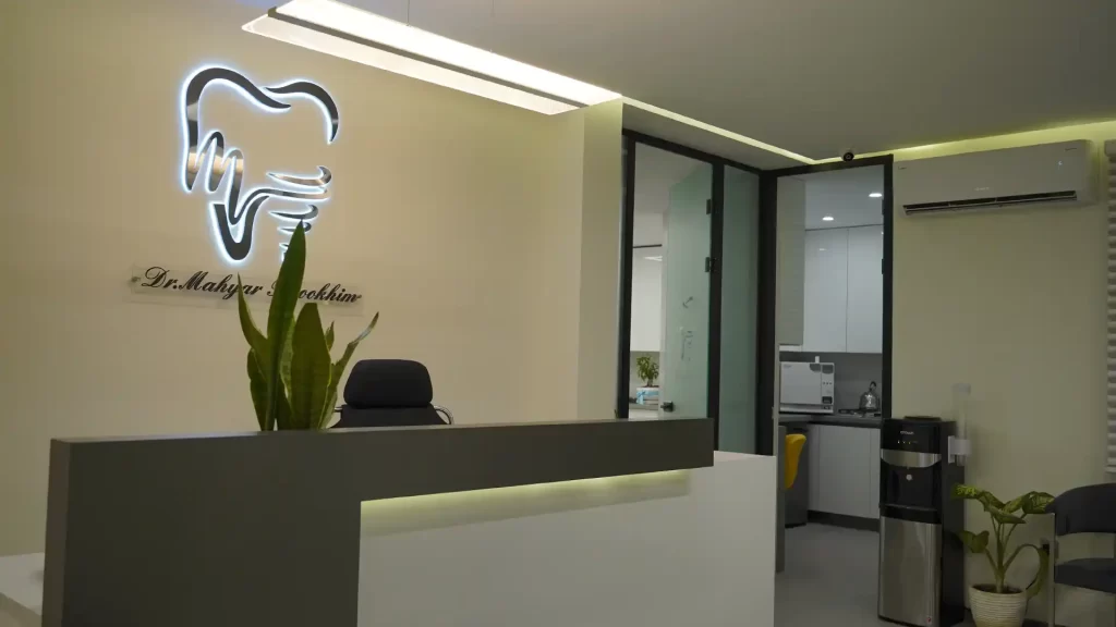 آدرس و شماره تماس مطب دکتر مهیار بروخیم